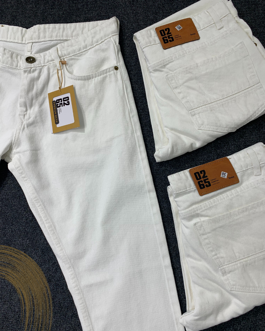 WHITE ANKLE LENGHT JEANS - Length 40"