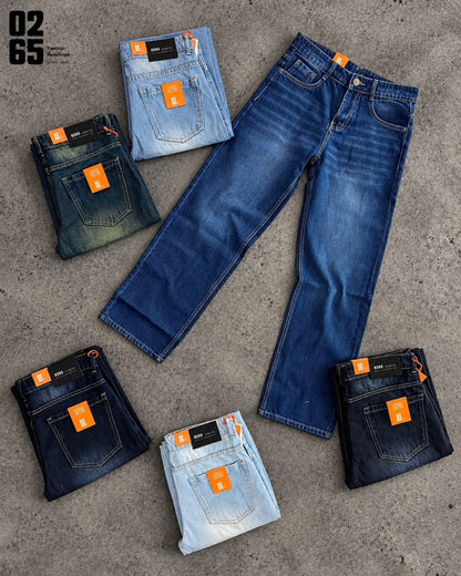 0265 Straight Fit Jeans | Non-Lycra | Whisker & Washed | Length 40.5 | Bottom Width 18"